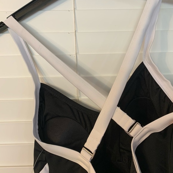 NWOT Instant‎ Figure Women's Compression Two-Tone One-Piece Swimsuit - Picture 14 of 15